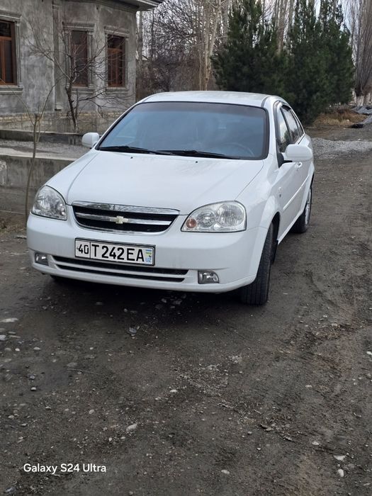 Laseti 2011 sroshni sotiladi