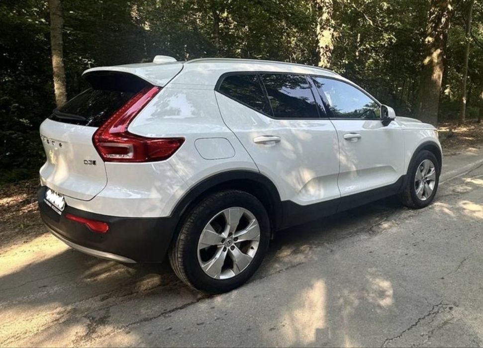 VOLVO XC40 2019 — imagine 3
