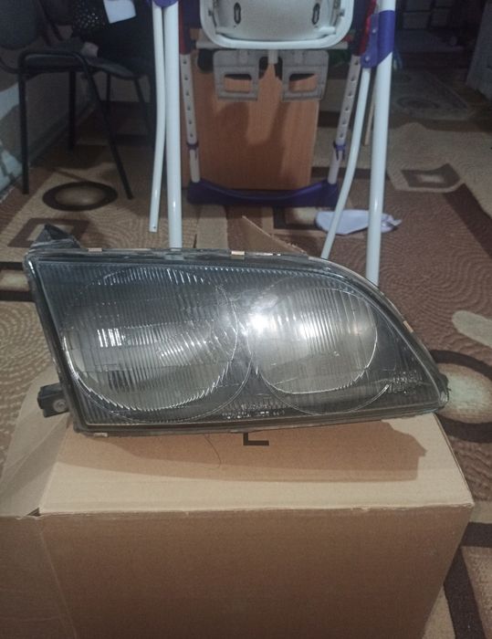 Продам фары на ипсум