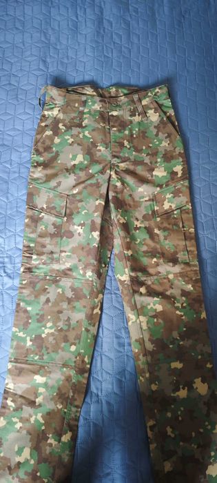 2 perechi pantaloni combat, armata română 42/0