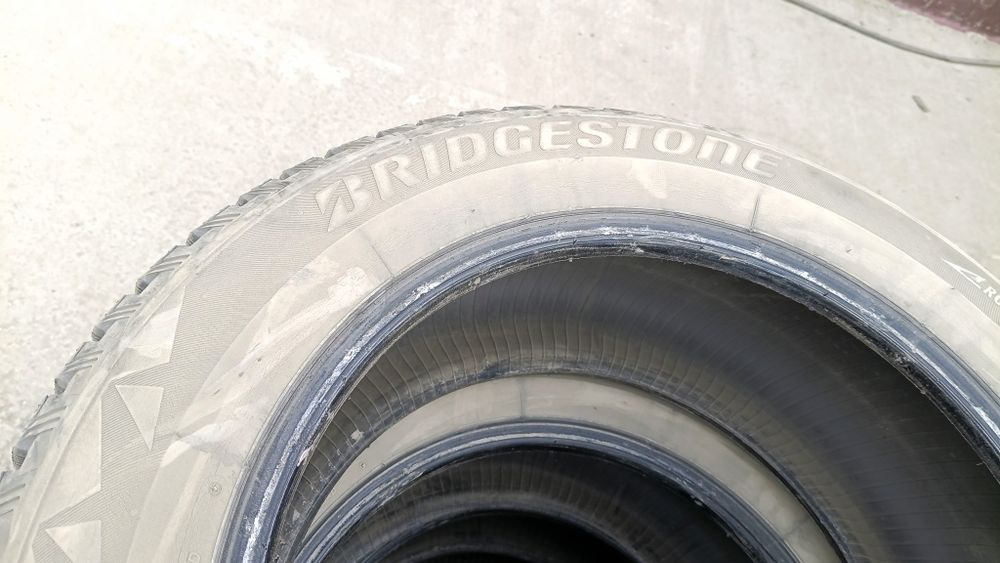 Продам резину 235/60 R18