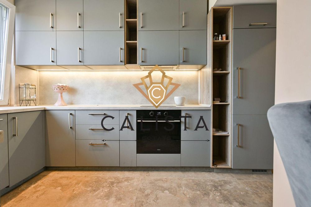 Дава се под наем Тристаен апартамент в София, Изток - 90 кв.м за 1329 € - Снимка #2