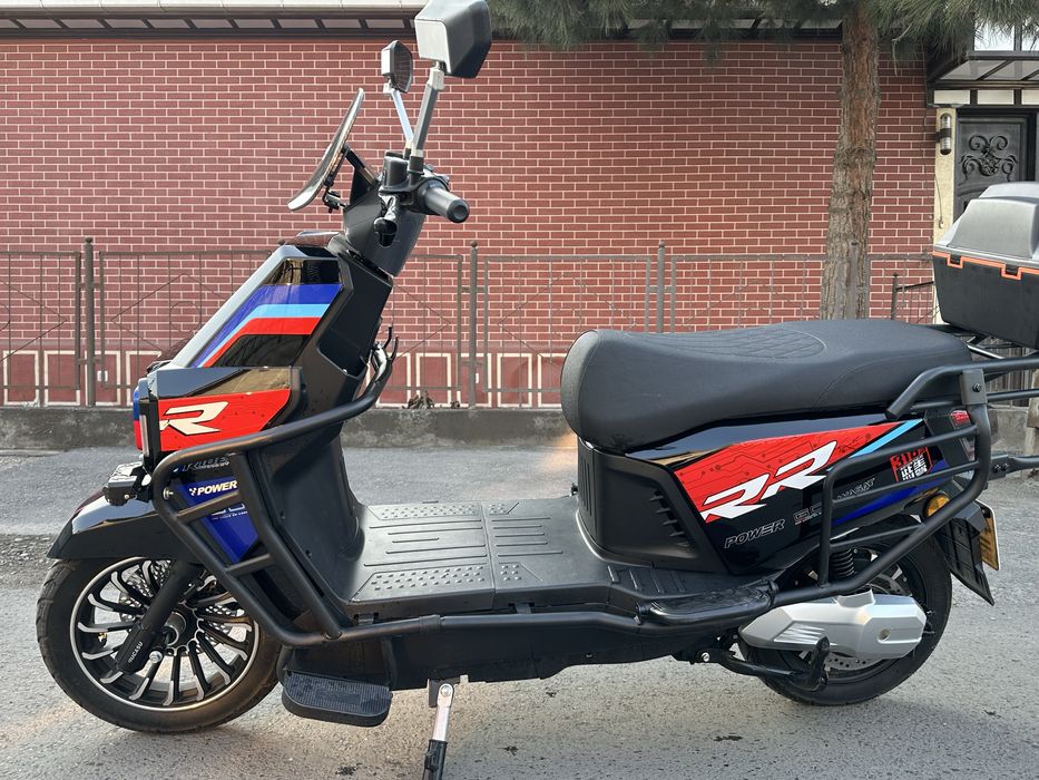 Skuter redline  yangi