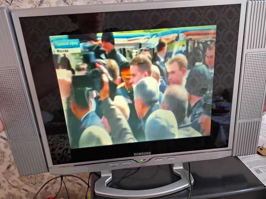 Телевизор samsung