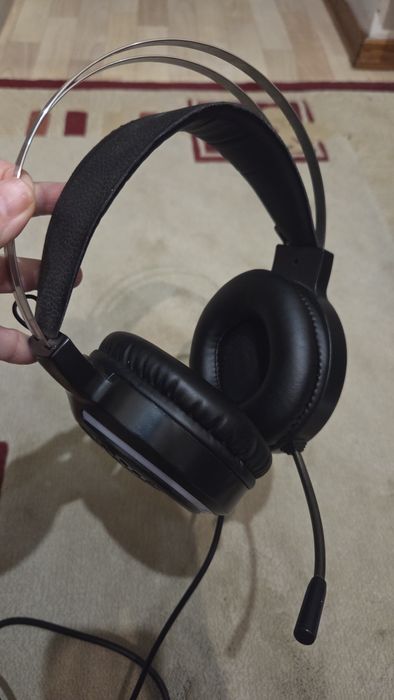 Продам наушники игровые