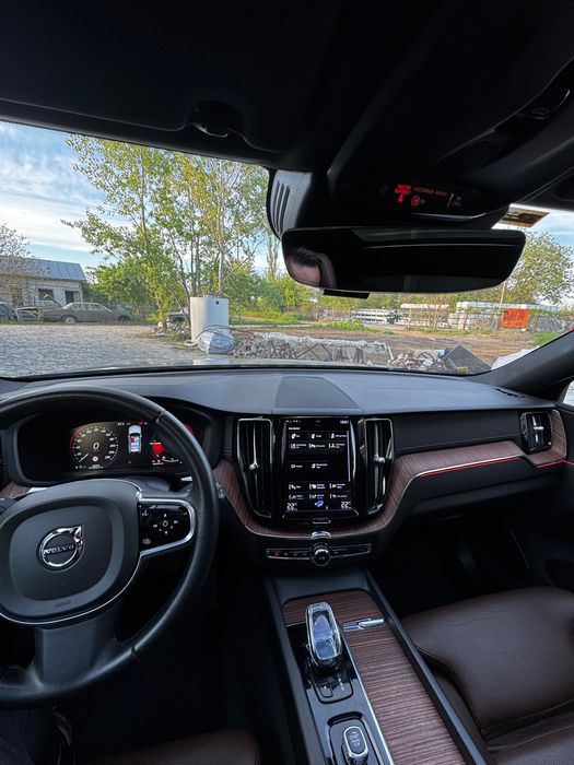 Volvo XC60 Inscription Recharge//2.0 Plug-in Hybrid 390 CP // Predare Leasing