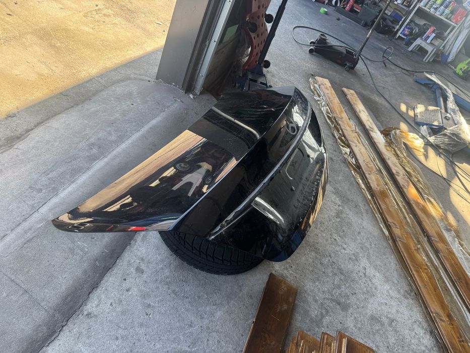 Заден капак Mercedes e class w213