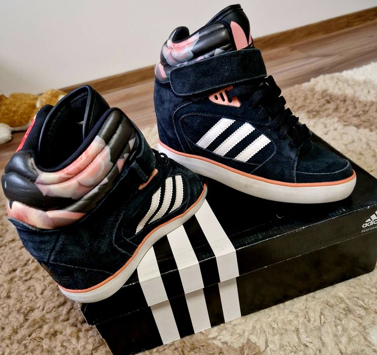 Ghete de damă din piele naturala Adidas