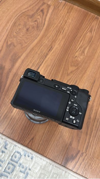 Sony A6400 gmaster