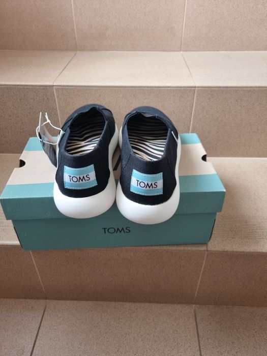 Espadrile Toms noi cu eticheta