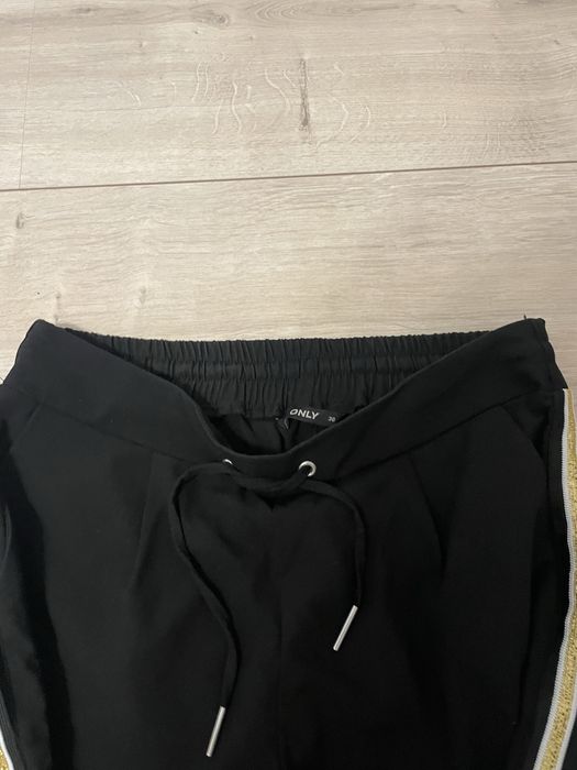 Pantaloni Only stare foarte buna