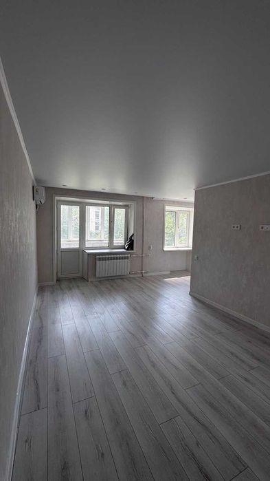 Продам 3 ком. 2 Этаж, Ленина 38, с ремонтом