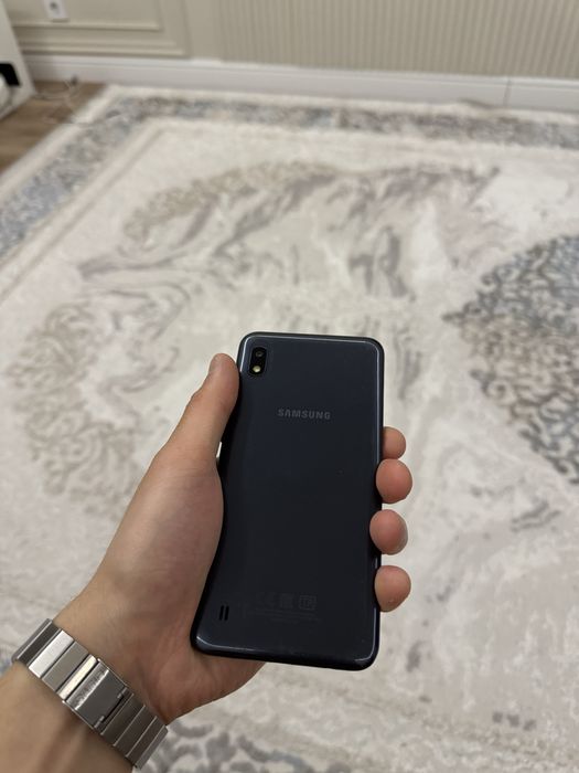 Продам Samsung Galaxy a10