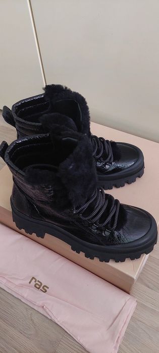 €220 RAS нови испански пухкави боти/ботуши естествена кожа 37