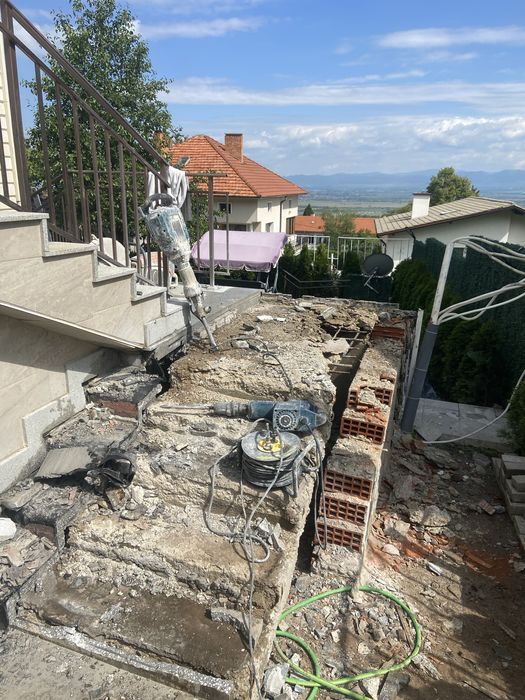 Кърти Чисти  Извозва