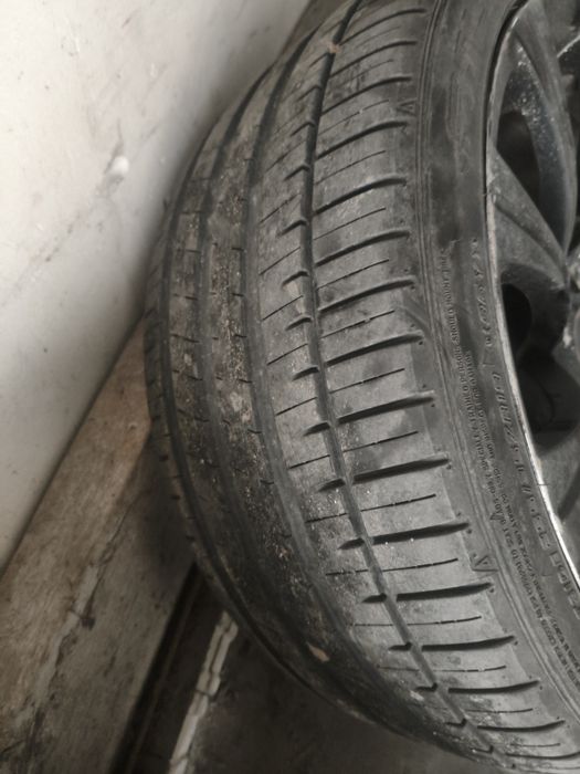 Продавам 19-цолови / гуми с джанти  BMW E60 ( ET 15 )