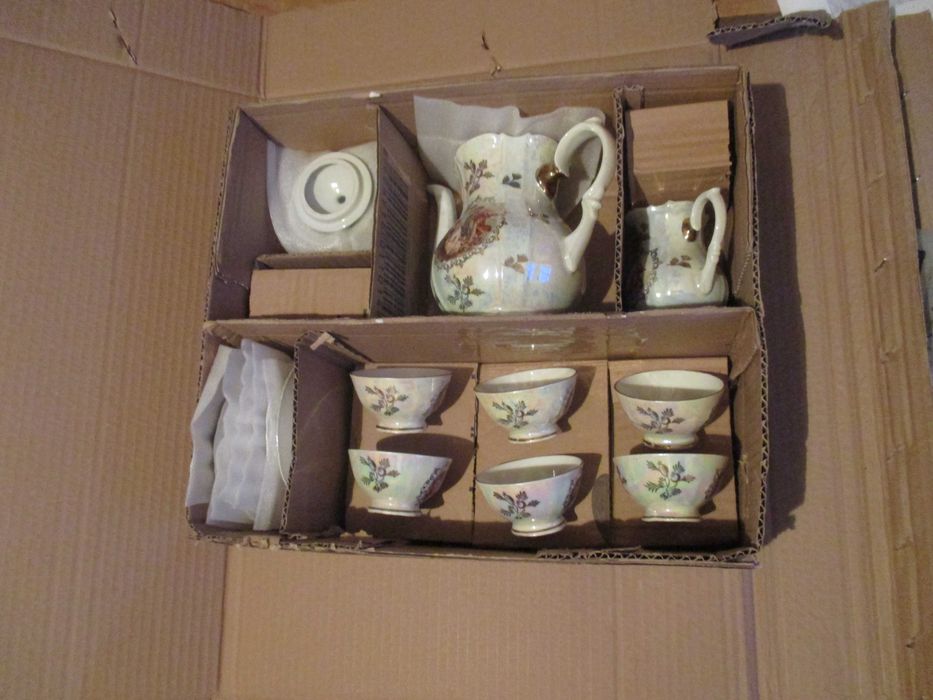 Сервиз Мадонна ГДР Kahla на 6 персон 75 предметов Золотая шишечка!