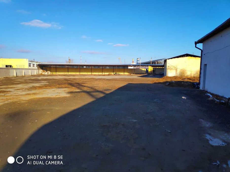 Территория 5600 квадратов под склад - производство в Ургенче
