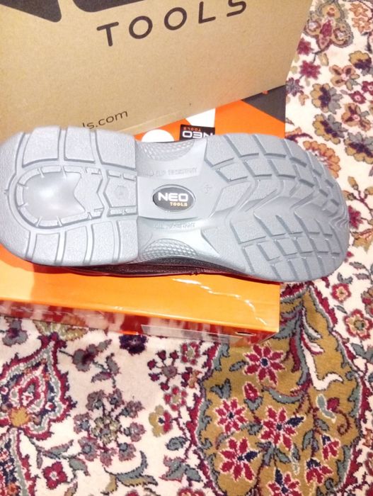 Работни обувки НОВИ!