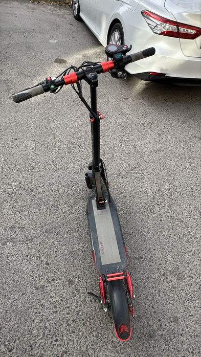 продается электросамокат kugo m4 pro