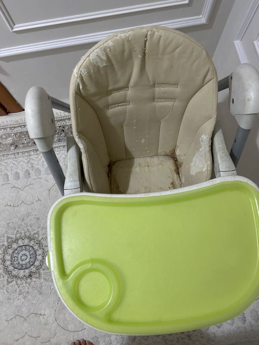 Стол для кормление