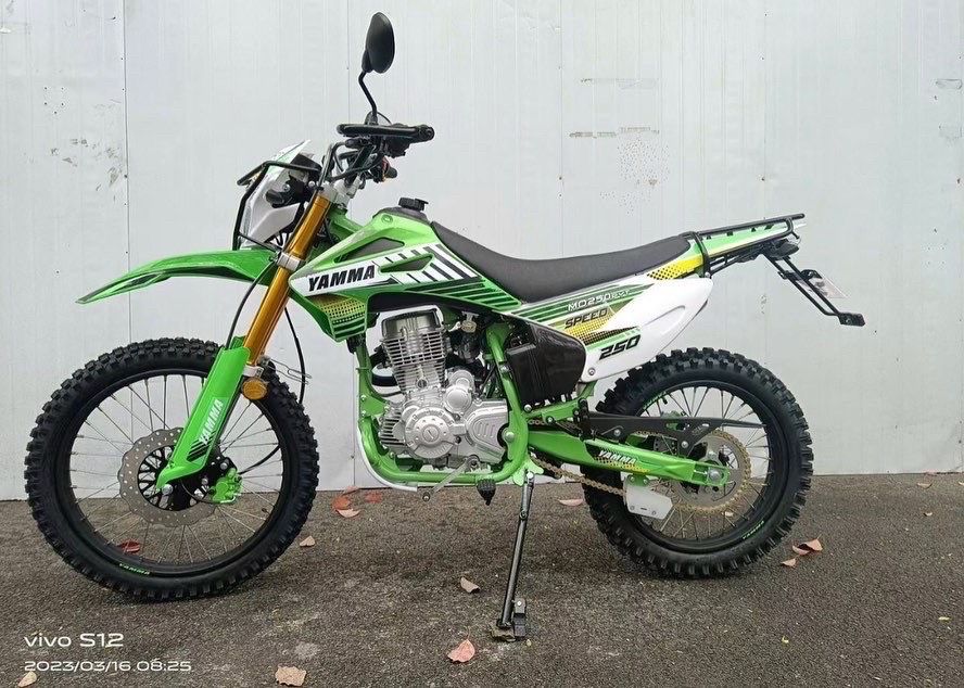 Эндуро YAMMA 250куб оптым и рлзницу
