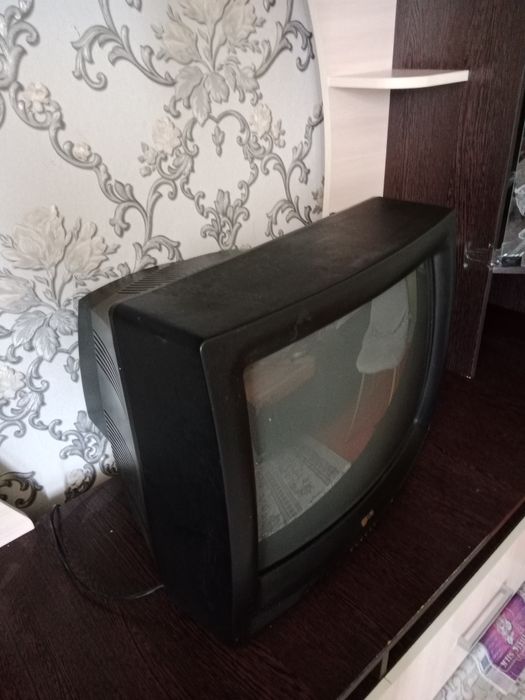 Продам рабочий телевизор