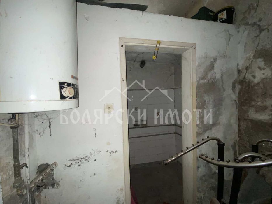 Продава се Къща в Велико Търново, Център - 84 кв.м за 316 €/кв.м - Снимка #16