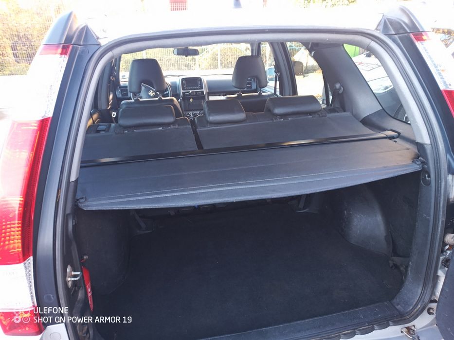 Продавам Honda CR-V