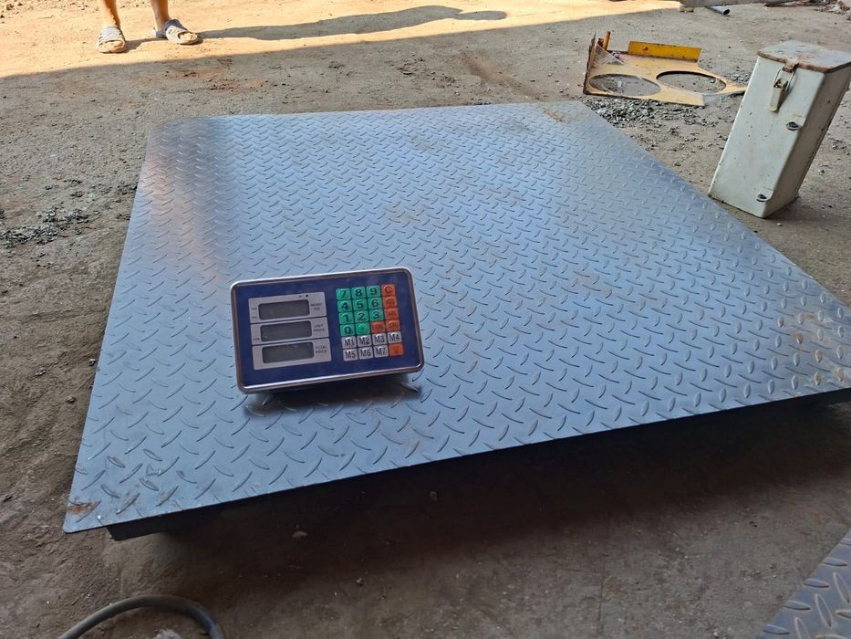 Vând 2 cântare de 4.000 kg