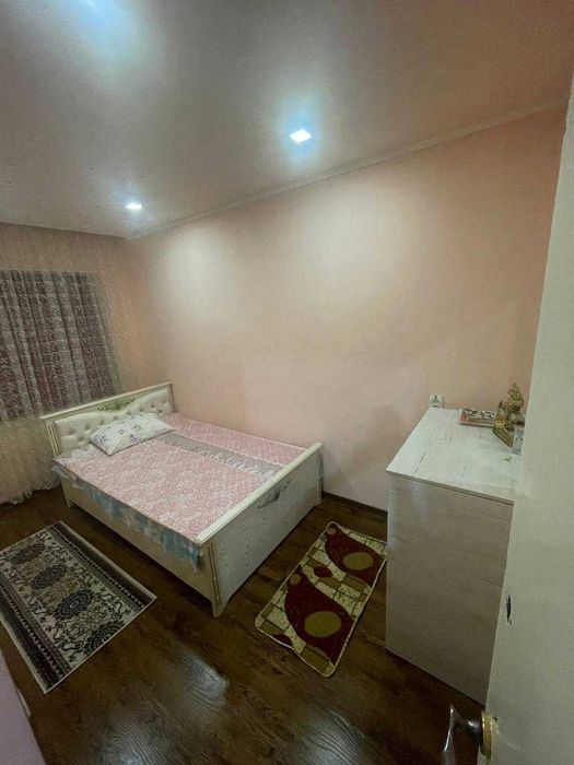 Квартира сотилади 1 этаж хамма шароити бор, 3/1/4