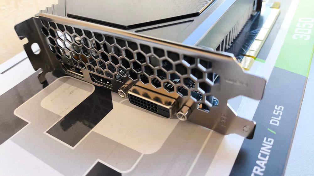 Видеокарта Palit GeForce RTX 3050 StormX 8Gb