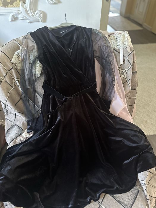 Продается платья