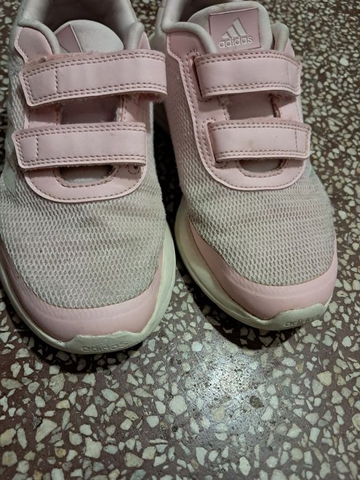 Маратонки номер 35