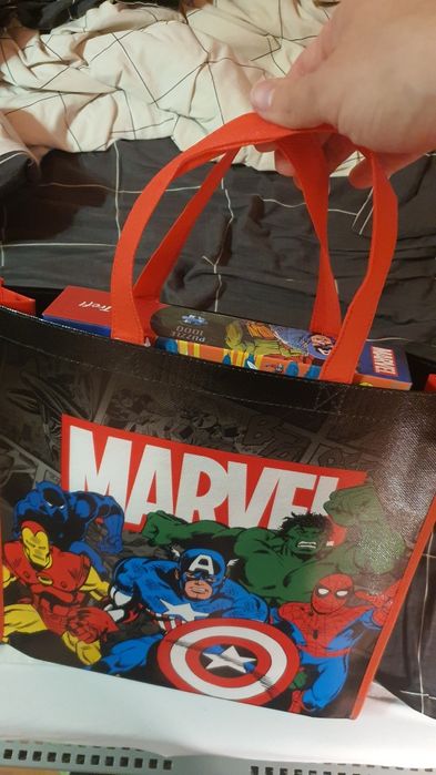 Puzzle Marvel Trefi Original + Sacosa Marvel KIK
