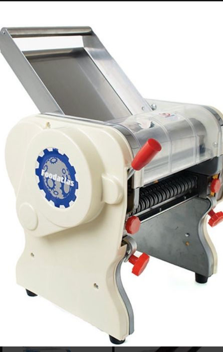 Хамир кесадиган мошинка сотилади холати идеал