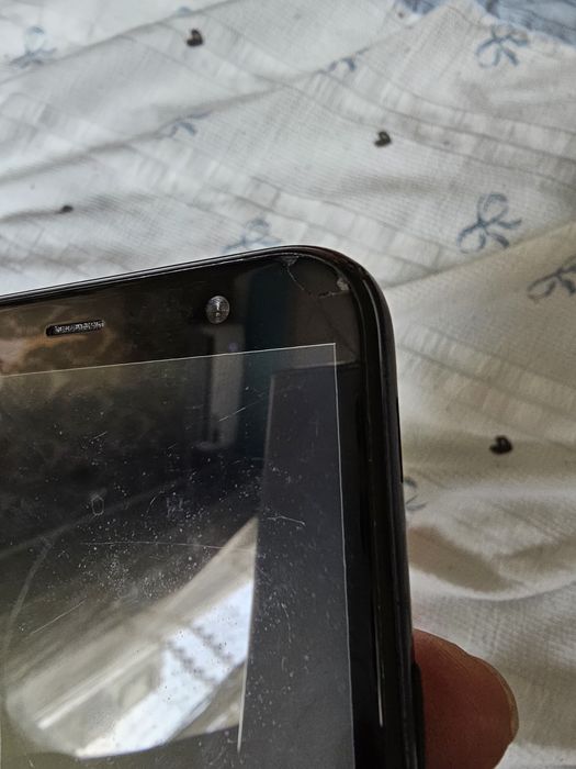 Samsung J4+ sotiladi srochno