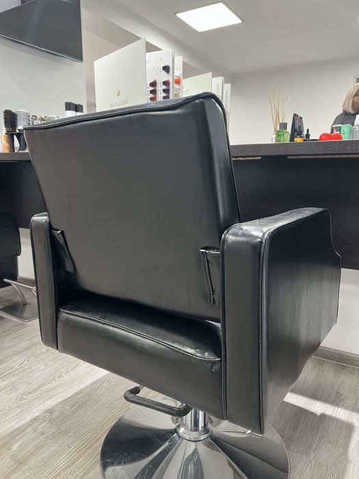 Scaun coafor salon infrumusetare