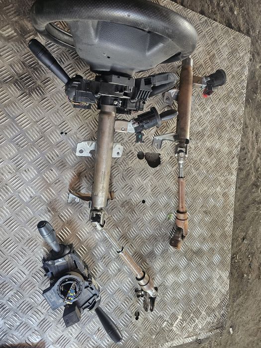 Ax volan bloc lumini spira volan dacia logan 2015