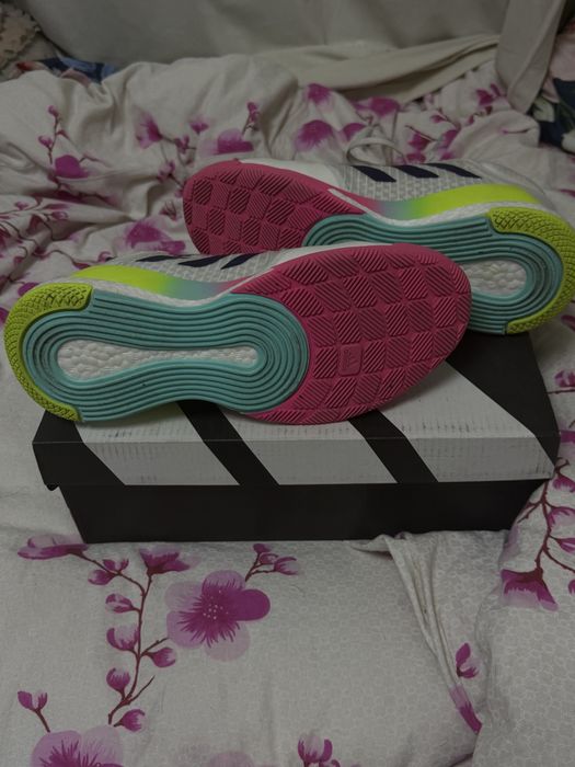 Продам кроссовки Adidas Crazyflight