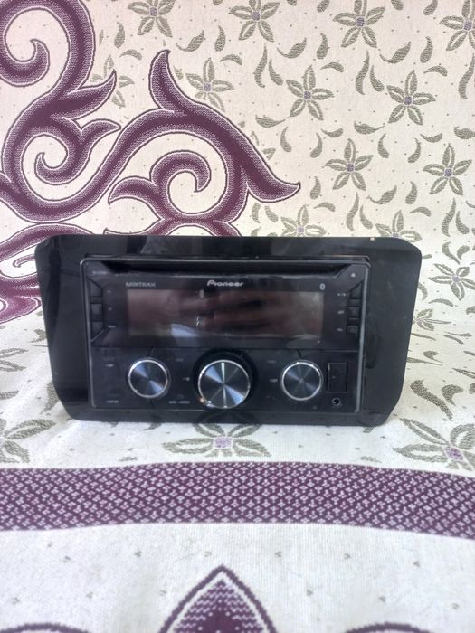 Срочна сотилади Pionerr 725 bt