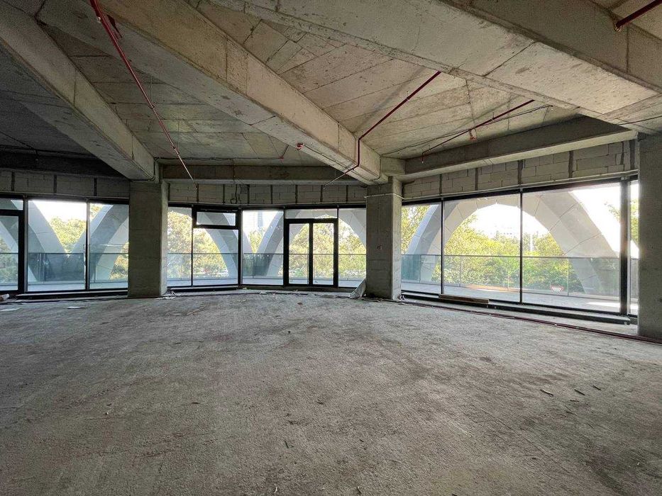 Торговое помещение / офис в аренду в NRG "U-Tower". 239кв.м.