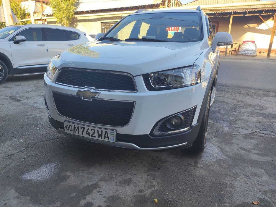 Автомобиль Шевроле каптива