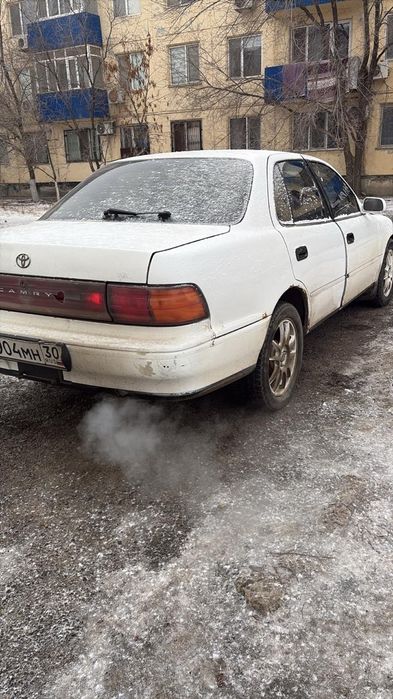 Тойота Камри 2.2
