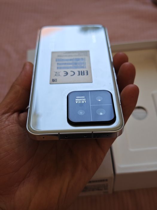Xiaomi 13 256/12Gb идеальный