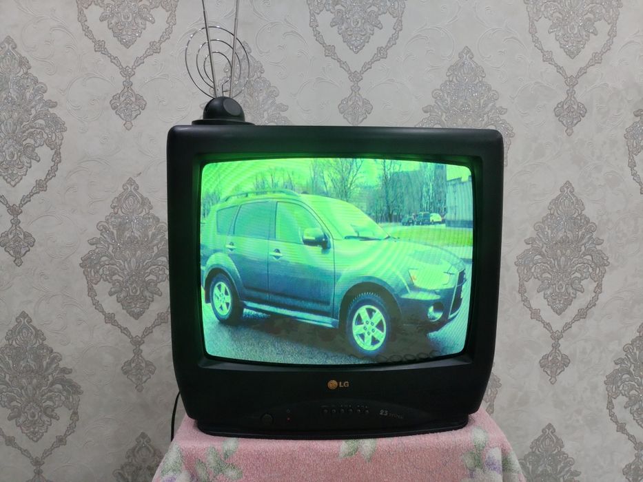 Продам ТВ в хор сост