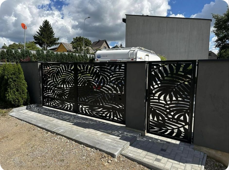 Porti si garduri metalice (auto, pietonale, vopsite electrostatic)