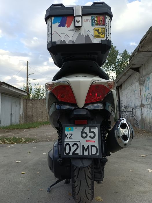 Honda SilverWing GT600