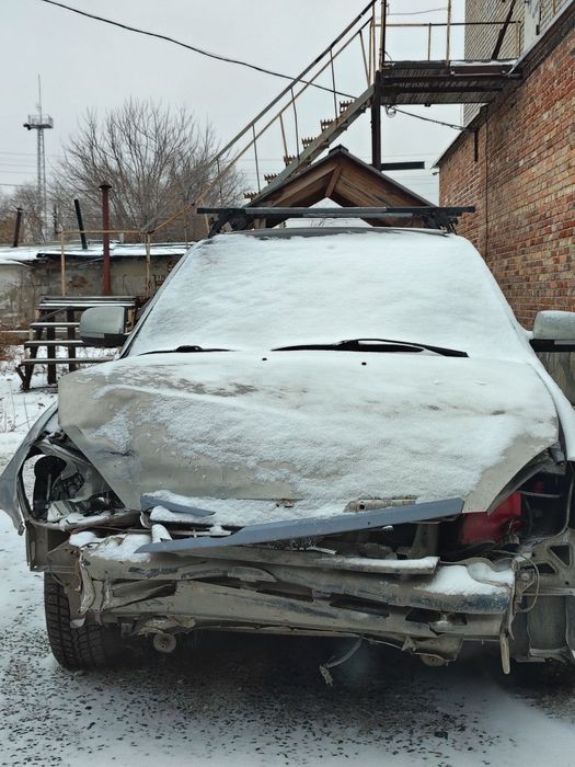 Продам автомобиль лада приора 2009 года