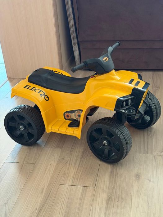 Продаю детский квадроцикл